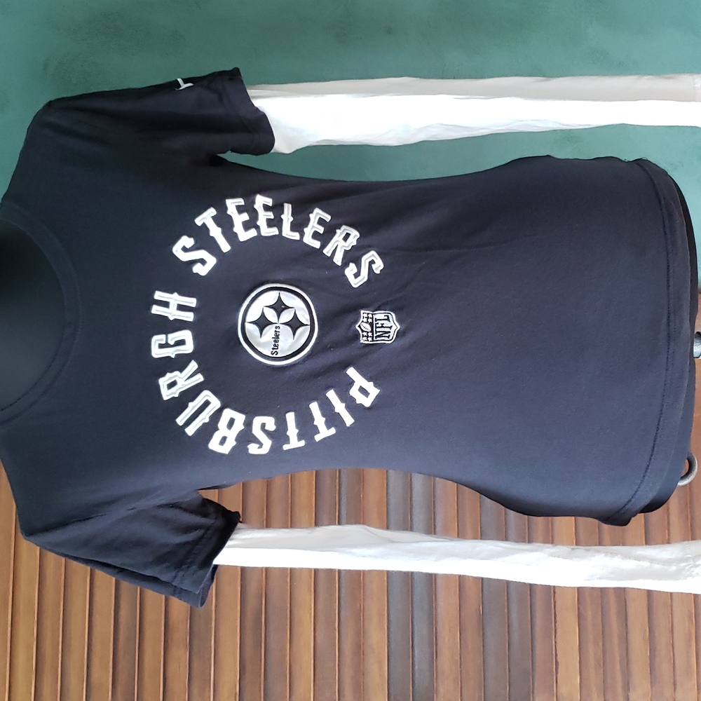 Nike Pittsburgh Steelers Long Sleeve Raised Stitched Lettering TShirt Size Small